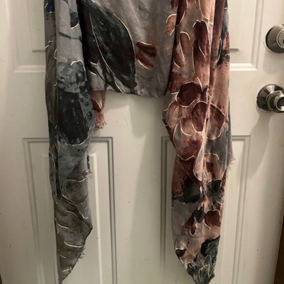 Floral Duster - Picture 8 of 9